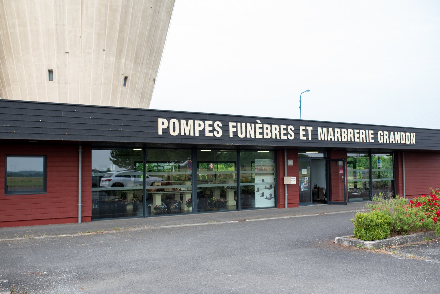 Photo - Pompes Funèbres et Marbrerie Grandon