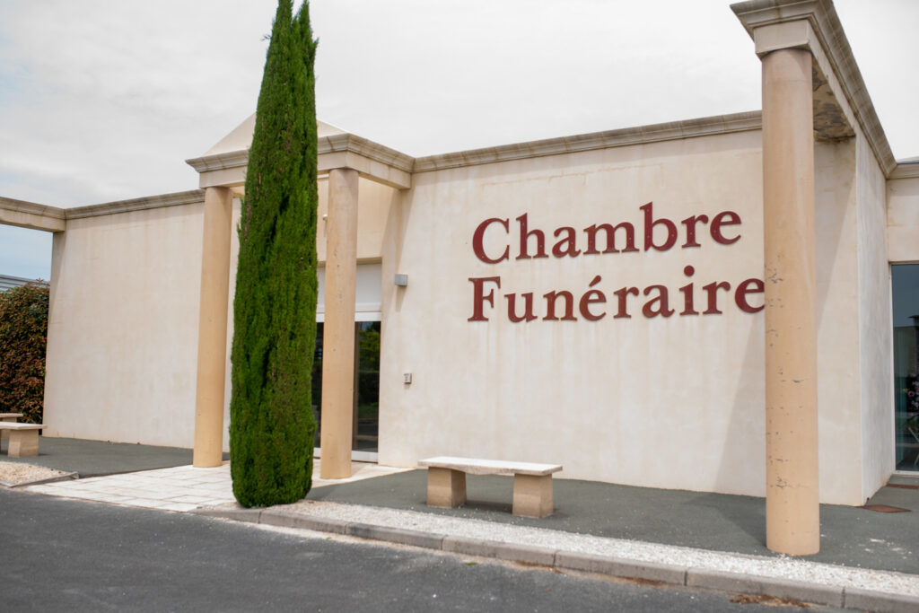 devanture chambre funeraire